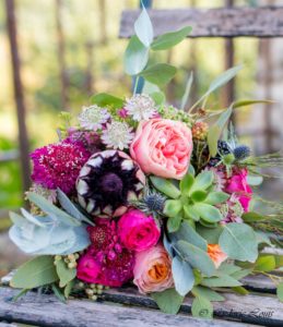 Bouquet de mariée couleurs vives fuschia et rose