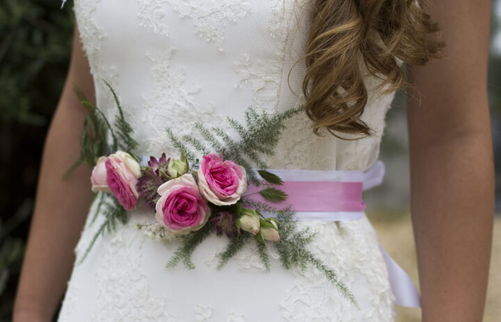  ceinture-roses-fougeres-mariee-fleuriste-marylene-louis 