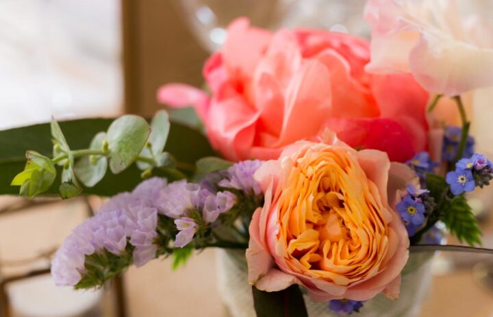  decoration-table-vase-pivoine-corail 